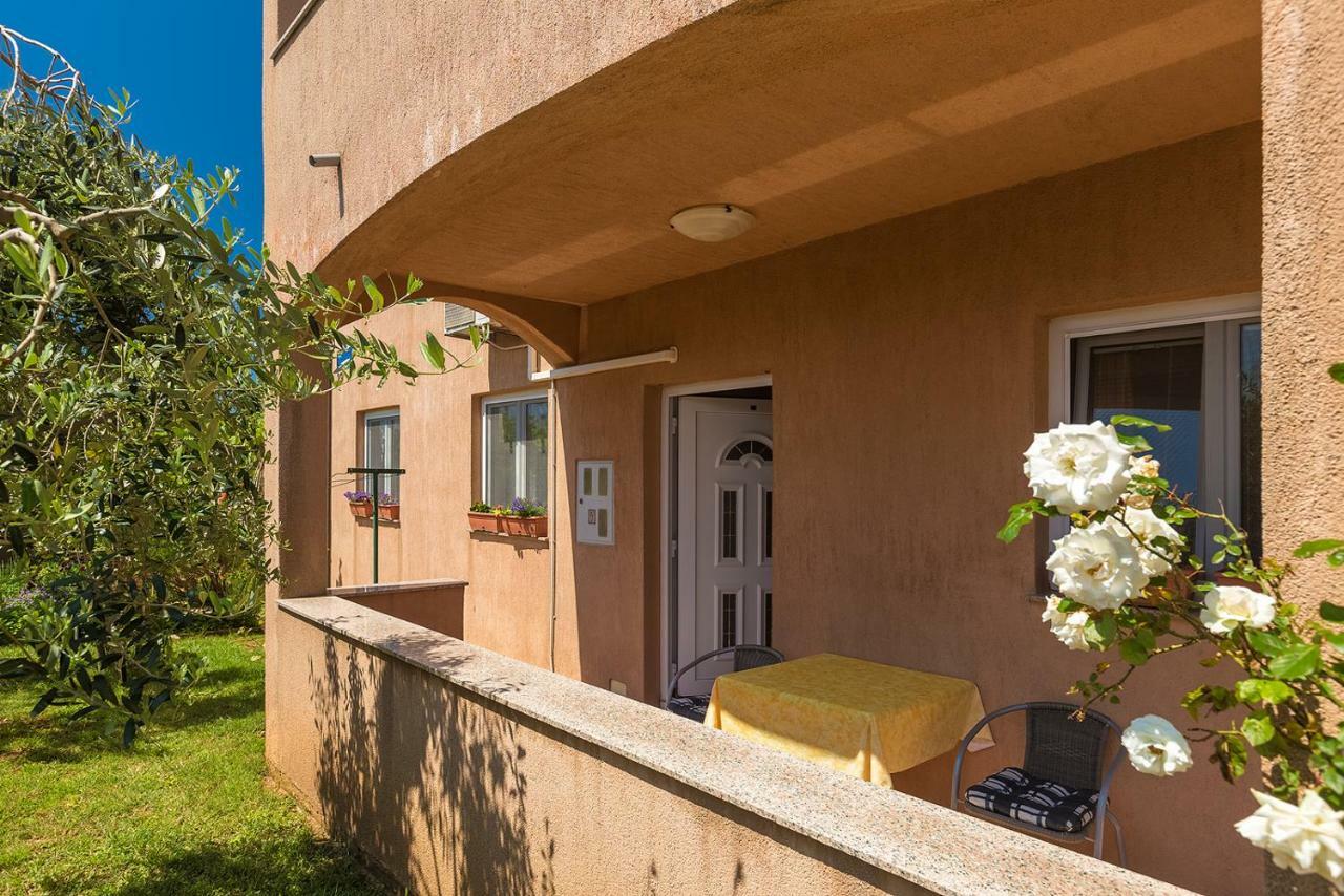 Vila Milla プレマントゥーラ エクステリア 写真